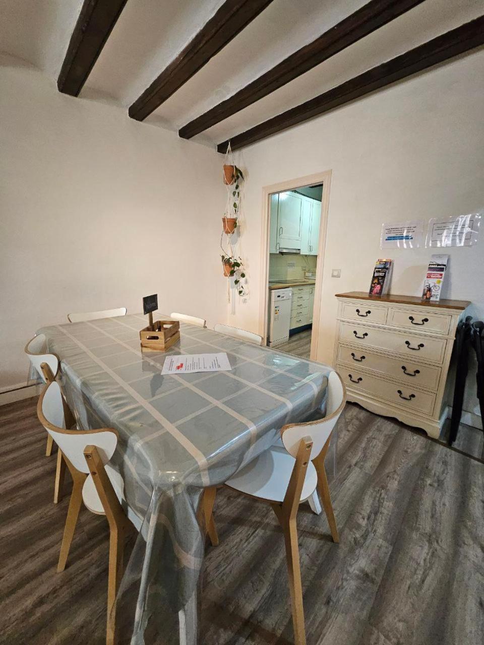 Family Flat Near Ramblas Bcn 5 * Barcelona