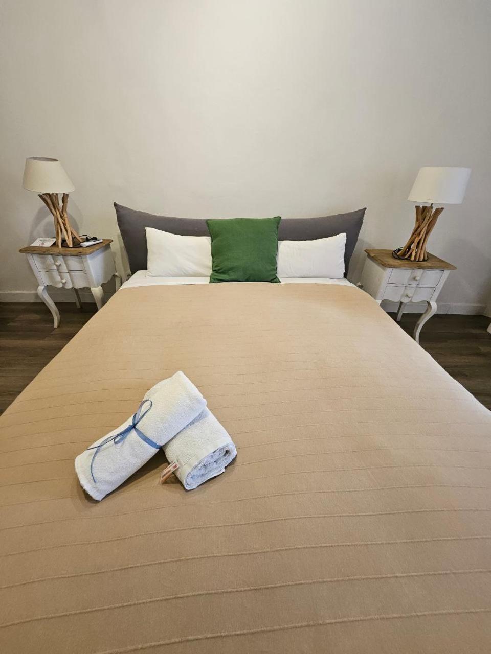 Family Flat Near Ramblas Bcn 5 Apartamento